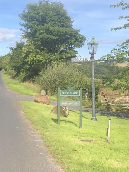 The Bothy, Press Mains Farm Cottages อายเมาธ์ ภายนอก รูปภาพ